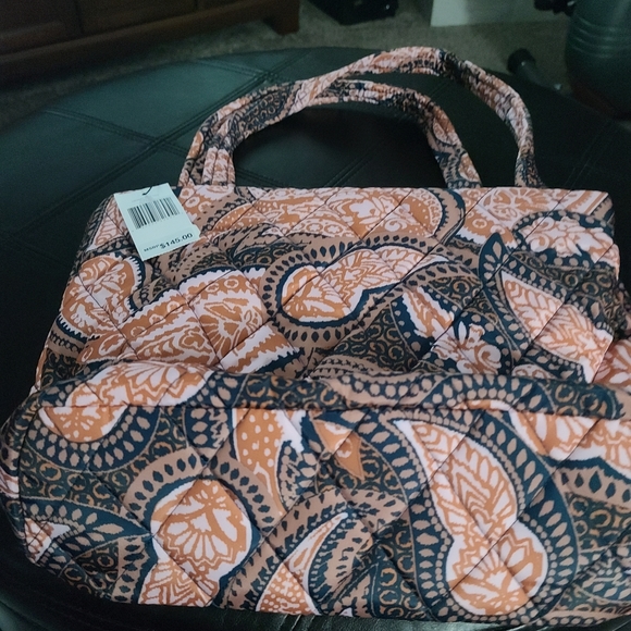 Vera Bradley tote. SOLD - Picture 4 of 8
